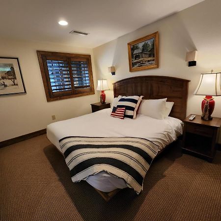 The Inn At Shady Lawn Newland Екстер'єр фото