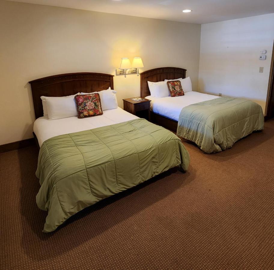 The Inn At Shady Lawn Newland Екстер'єр фото