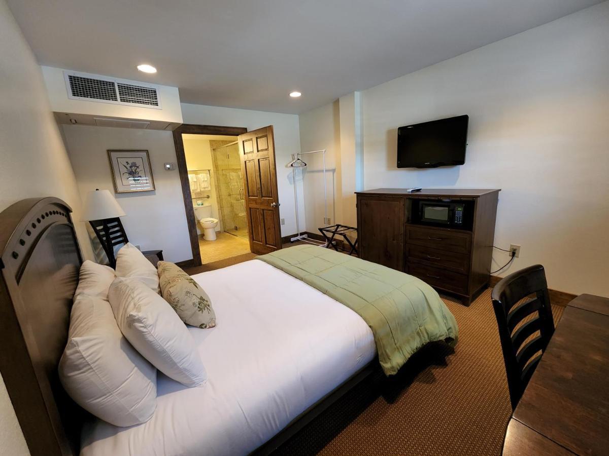 The Inn At Shady Lawn Newland Екстер'єр фото